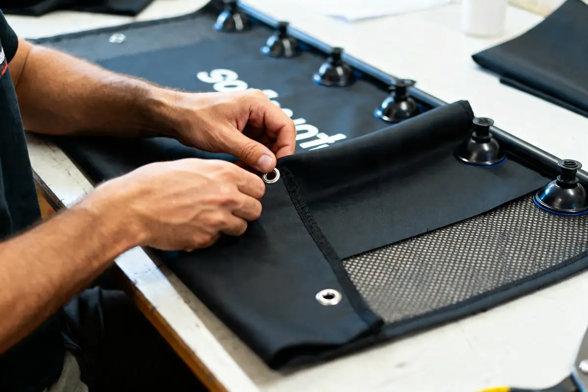 Fabriquer des rideaux occultants de voiture faciles et malins